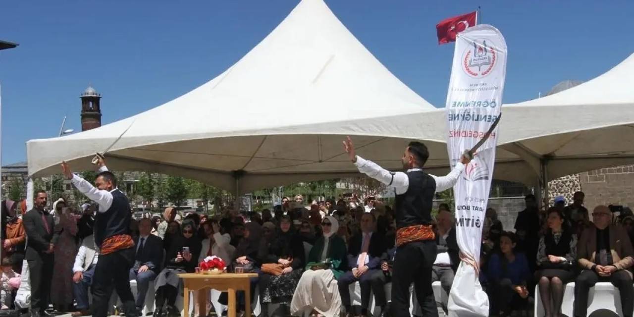 Erzurum’da ‘Hayat Boyu Öğrenme Haftası’ Programı