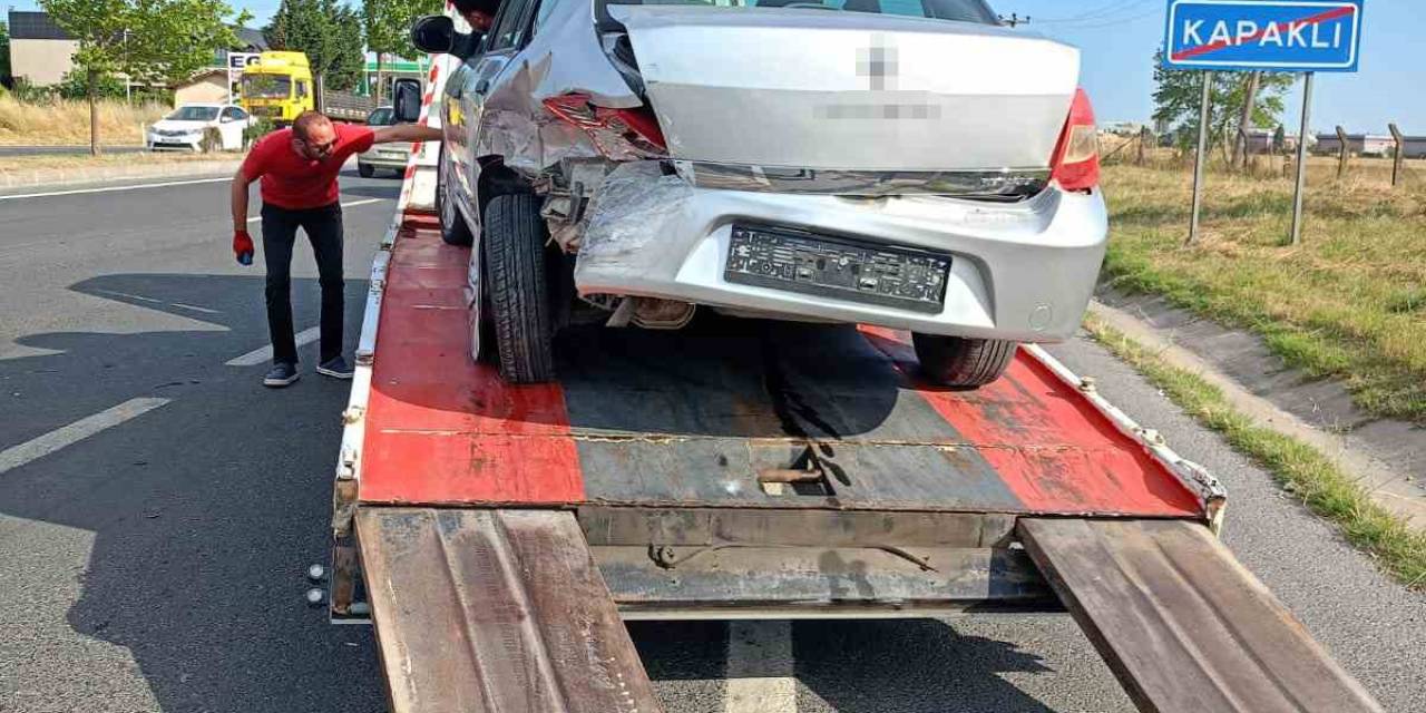 Kapaklı’da 3 Otomobilin Karıştığı Zincirleme Kazada 3 Kişi Yaralandı