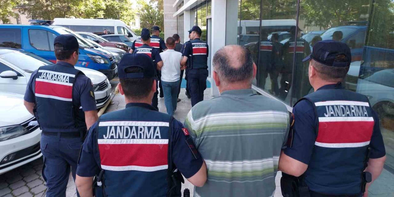 Büyükbaş Hayvan Hırsızlığı Şüphelisi 3 Kişi Serbest Bırakıldı