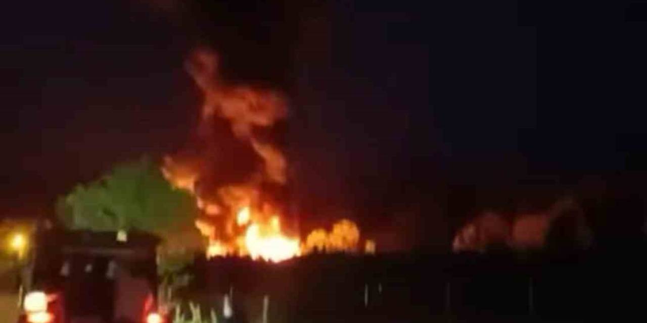 Bursa’da Boya Fabrikası Yanıyor...