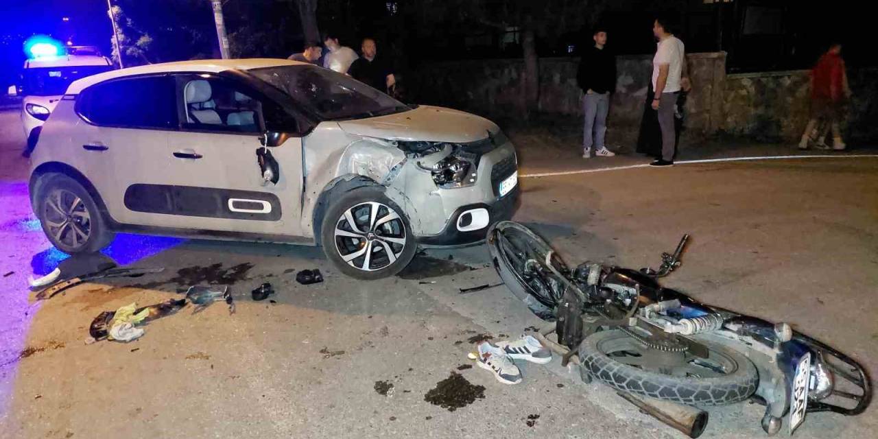 Samsun’da Motosiklet İle Otomobil Çarpıştı: 1’i Ağır 2 Yaralı