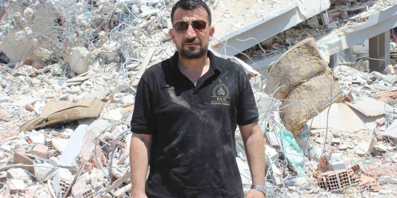 Ölümle Burun Buruna Getiren Testi Gerçekleştiren Adam, 5 Saat Kaldığı Enkazdan Sapa Sağlam Çıkmayı Başardı