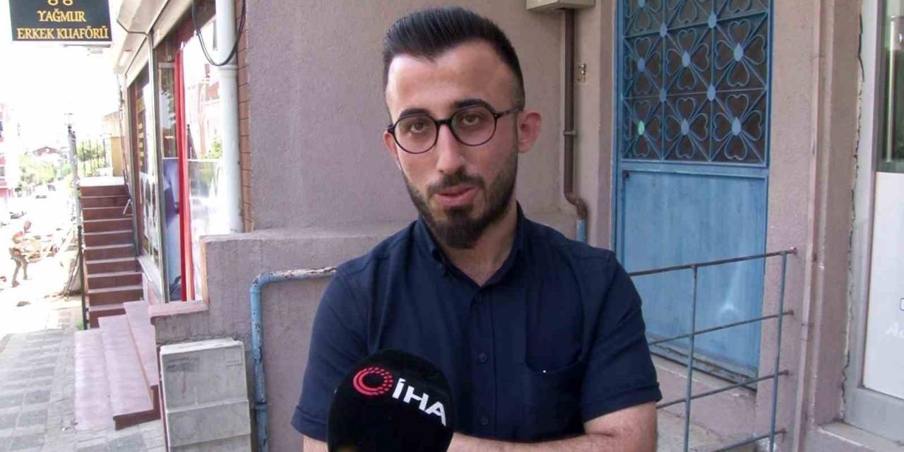 Ümraniye’de Sevdiği Kız İle Evlenebilmek İçin Lokum Dağıtarak Dua İstedi