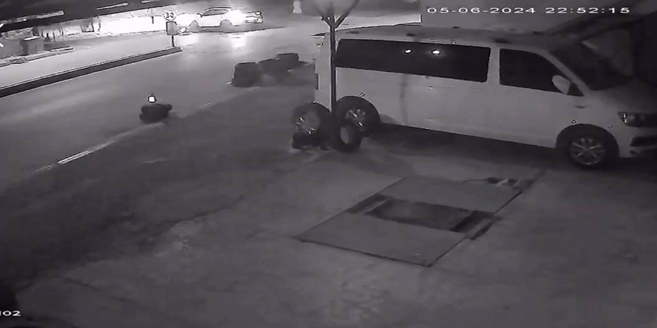 Motosiklet İle Otomobilin Çarpıştığı Kaza Kamerada