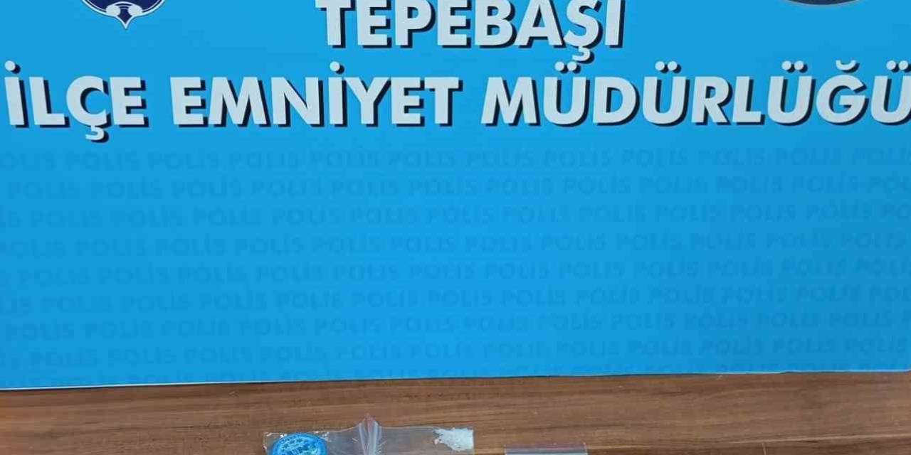 7 Yıl Hapis Cezası Bulunan Firari Şahsın Evinde Uyuşturucu Madde Ele Geçirildi