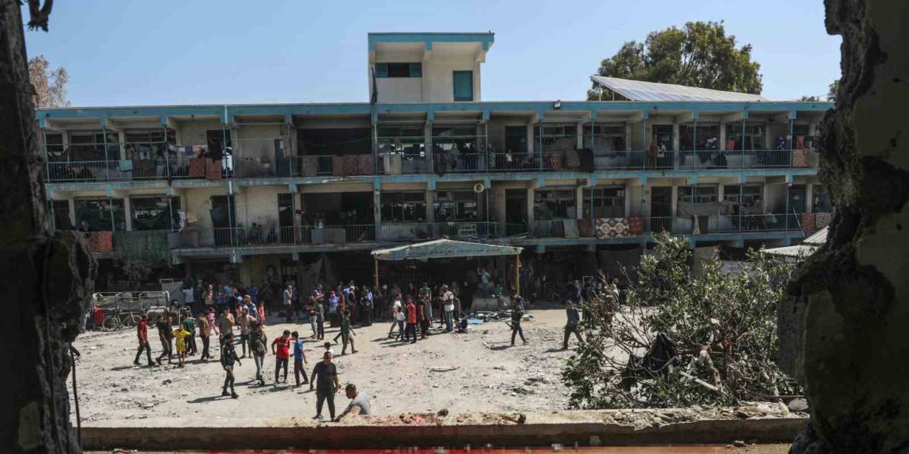 İsrail’in Bm Okulunu Füzeyle Vurduğu Saldırı Yıkıma Yol Açtı