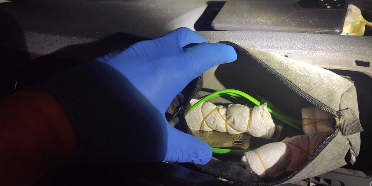 Uyuşturucu Tacirleri Yakayı Ele Verdi: 2 Tutuklama