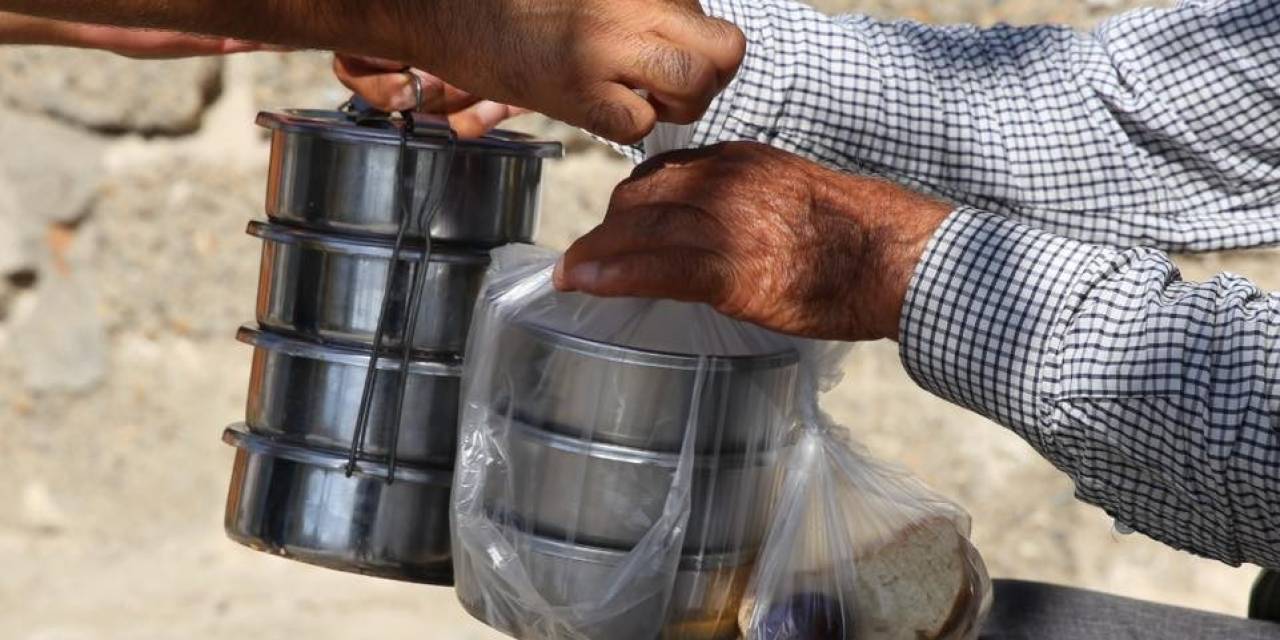 Burhaniye Belediyesi, Kurban Etlerini İhtiyaç Sahiplerinin Sofralarına Ulaştıracak