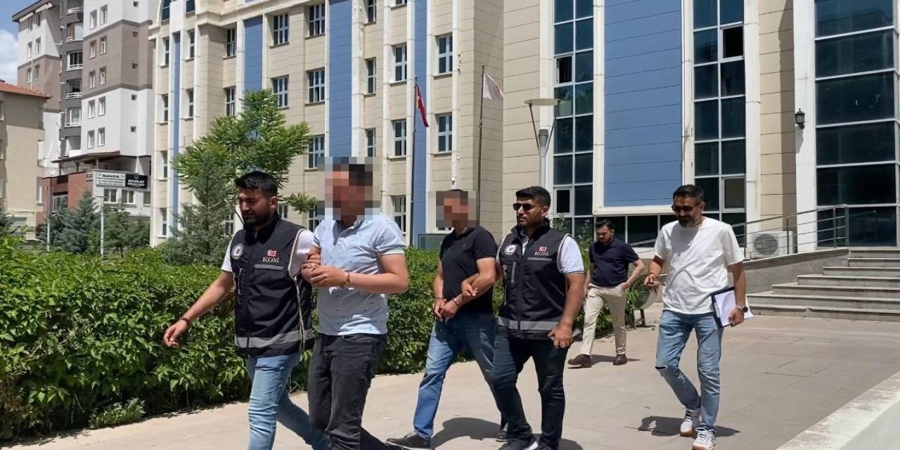 Fenomen Muhtar Adayını Dolandıran 2 Kişi Tutuklandı