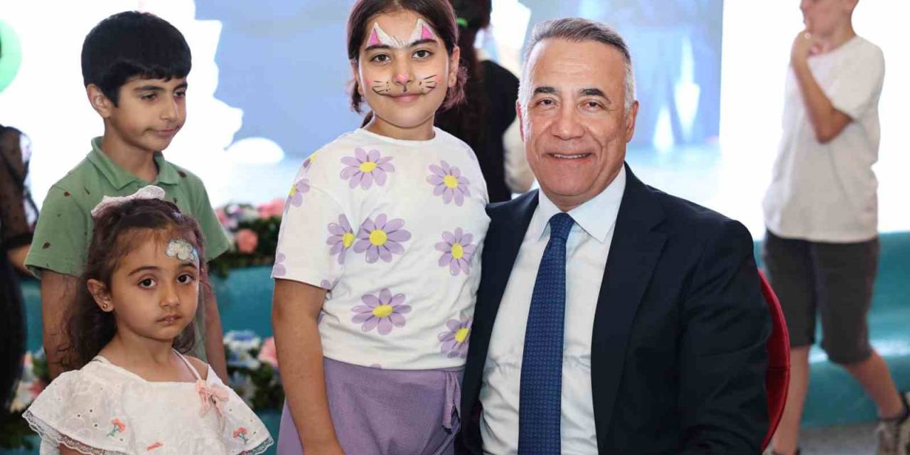 Sultangazi’de Annelerin Gönüllerine Dokunan ‘Hoş Geldin Bebek” Programı Düzenlendi