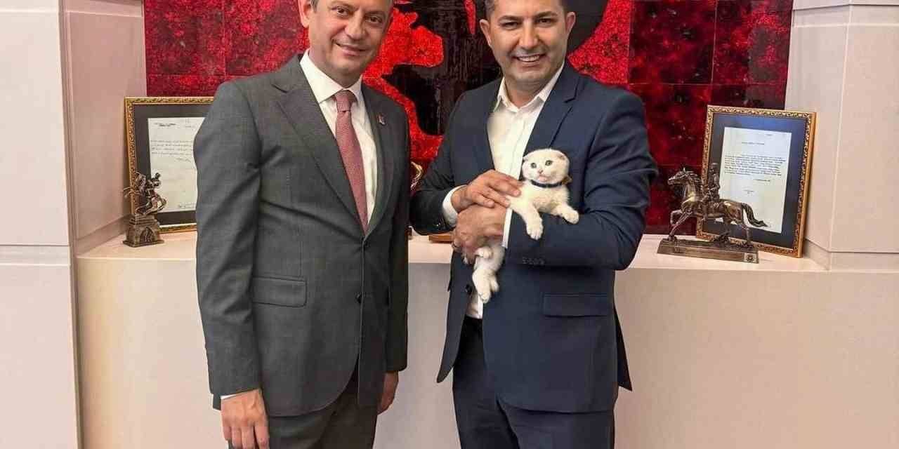 Başkan Günel, Chp Lideri Özel’le Bir Araya Geldi