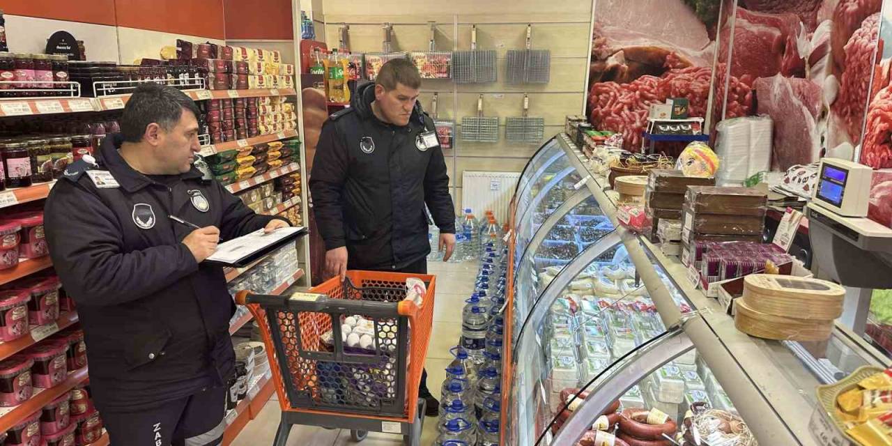 Zabıta Ekipleri Bayram Öncesi İş Yerlerini Denetledi