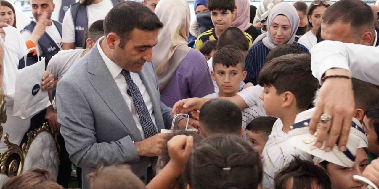 Geleneksel Beyoğlu Sünnet Şöleni Bu Yıl İstanbul Boğazı’nda Gerçekleşti