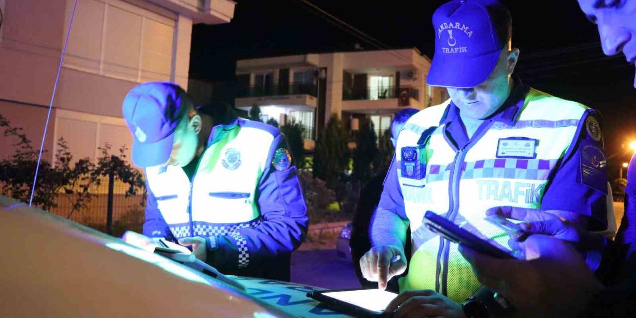 Jandarma Ekipleri Suç Ve Suçlulara Göz Açtırmıyor