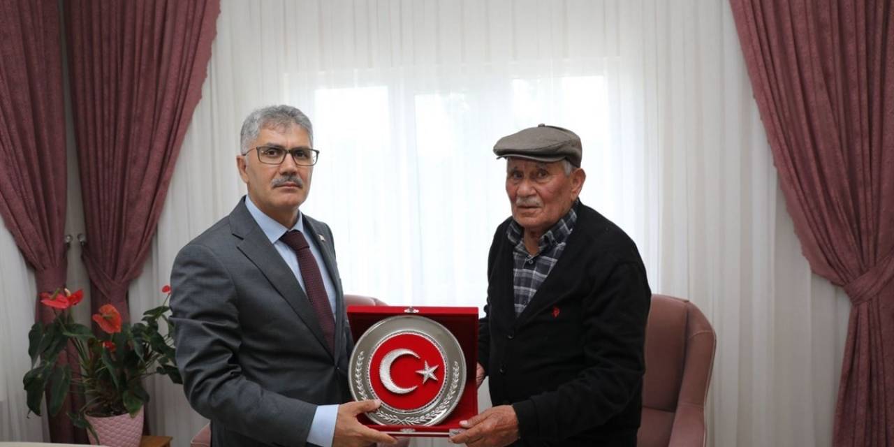 Vali Çelik Belde Ve Köylerde Vatandaşların Taleplerini Dinledi