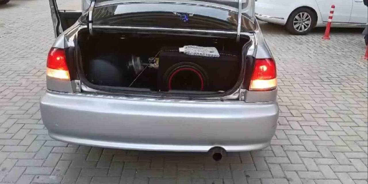 Alanya’da Abartı Egzoz Kullanan Araç Sürücüsüne 7 Bin Lira Ceza