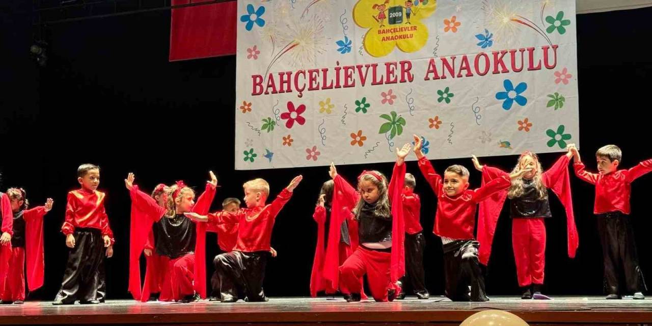 Anaokulu Öğrencilerinden Muhteşem Gösteri
