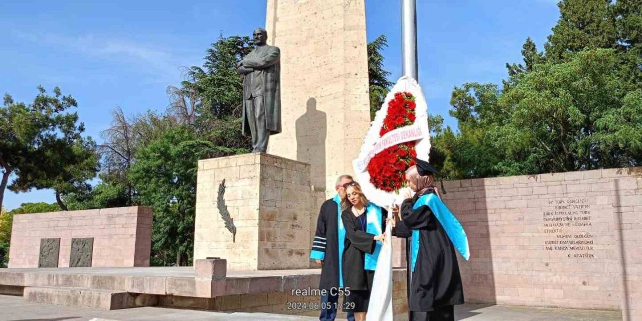 Asırlık Çınar Necatibey, 100. Dönem Mezunlarını Verdi