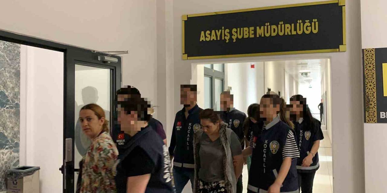 80 Bin Tl Değerinde Ziynet Eşyası Çalan 3 Kadın Operasyonla Yakalandı