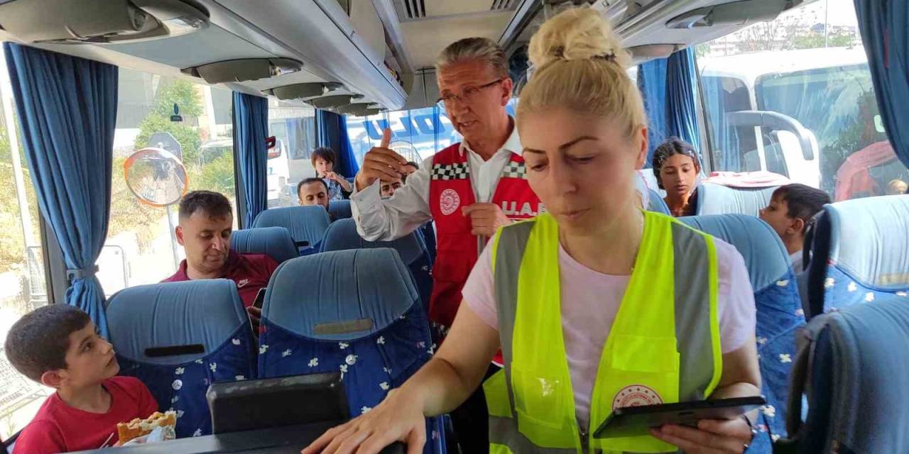 15 Temmuz Demokrasi Otogarı’nda "Emeklilere Yüzde 20 İndirim Kampanyasına" Yönelik Denetim