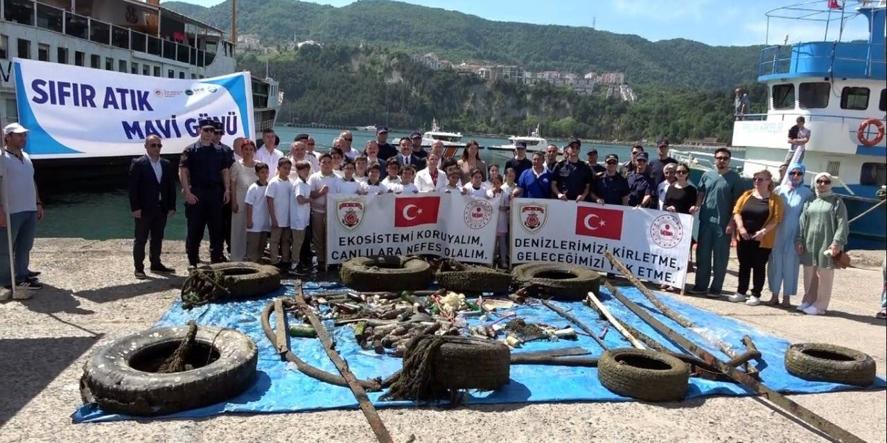 Sahil Güvenlik Ekipleri Bu Kez Deniz Canlılarının Yaşama Tutunması İçin Mücadele Verdi