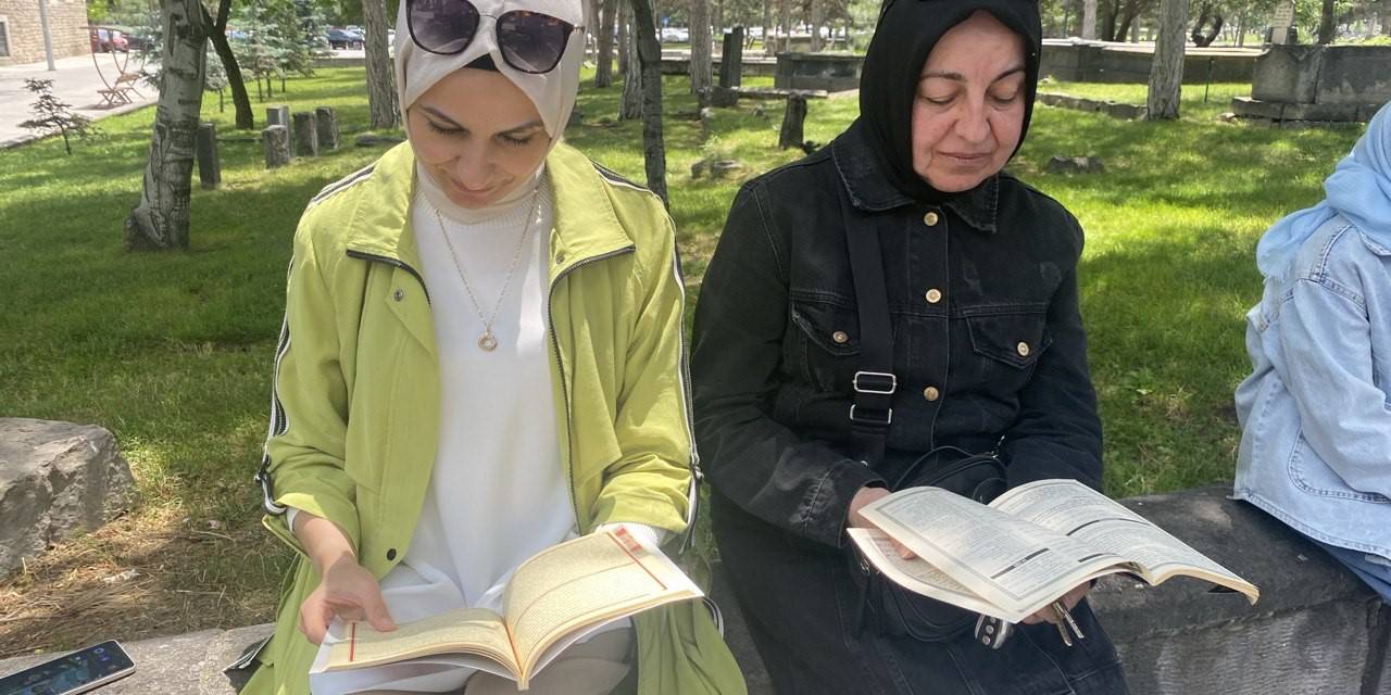 Seyyid Burhanettin Türbesi’nde Sınav Yoğunluğu