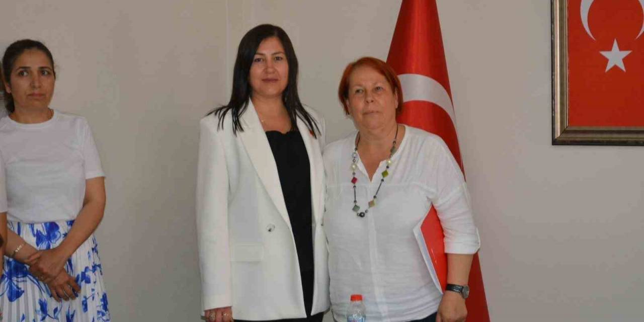 Chp Sarıgöl İlçe Kadın Kollarına Yeni Başkan