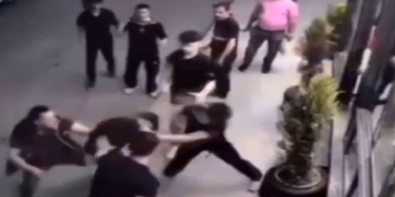 Sultangazi’de 17 Yaşındaki Genç Fenomen Husumetlileri Tarafından Böyle Darbedildi