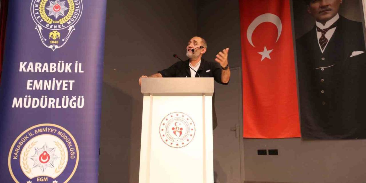 Karabük’te ‘Milli Ve Manevi Şuur’ Söyleşisi