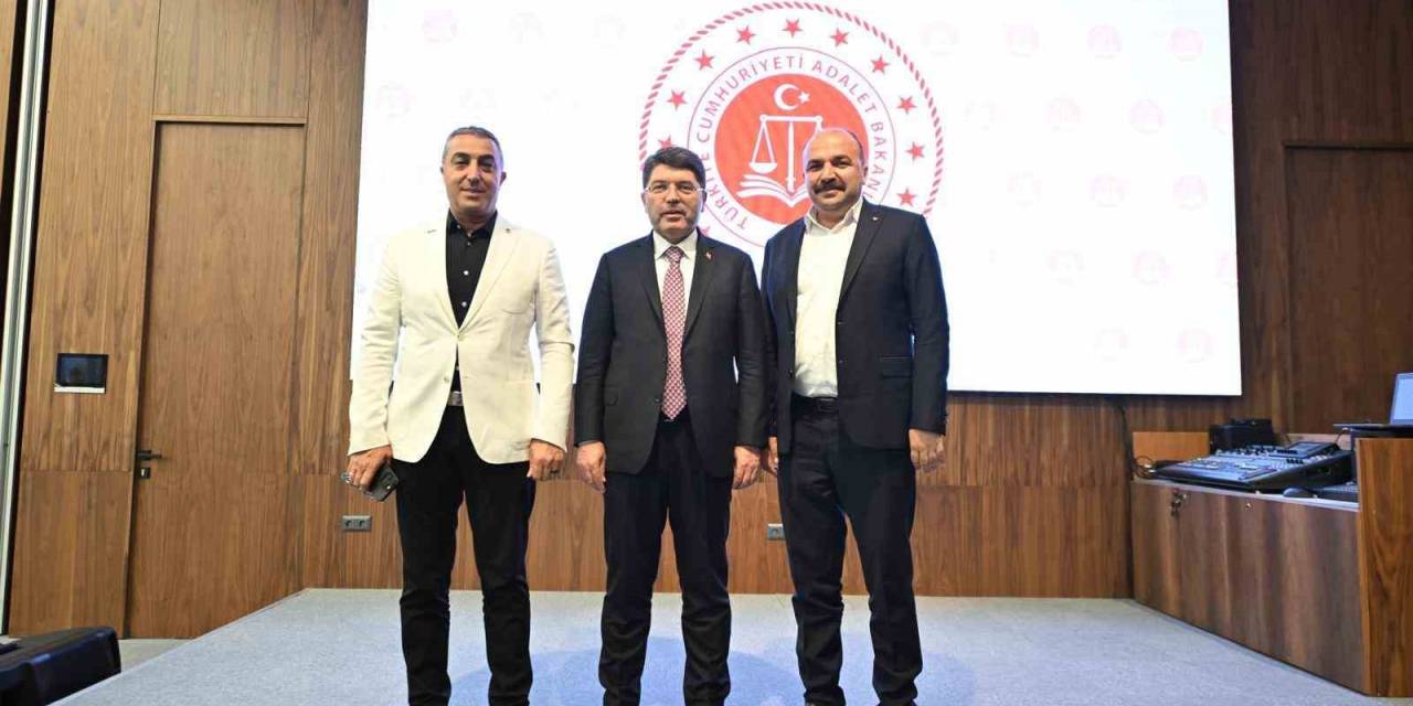 Ünal Ve Altuntepe’den Bakan Tunç’a Ziyaret