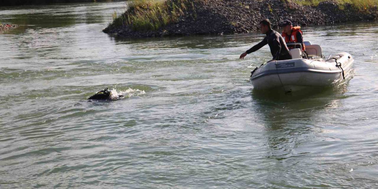 Nehirde Akıntıya Kapılarak Kaybolan Gencin Cansız Bedenine Ulaşıldı