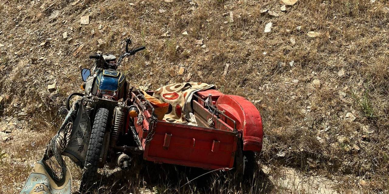 Motosiklet Alt Yola Uçtu, Sürücü Hayatını Kaybetti