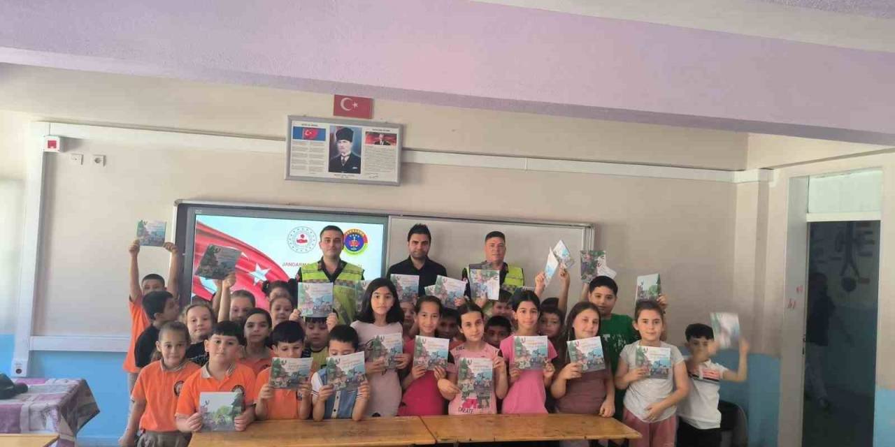 Köşk Jandarması Tarafından Okullarda Trafik Eğitimi Verildi