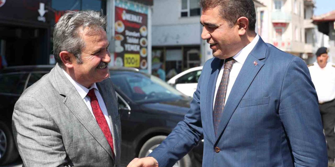 Koloğlu’na Başarı Dileklerini İletti