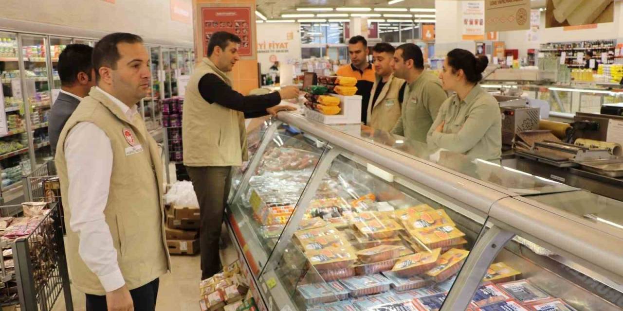 Ağrı’da Gıda Satış Yerlerine Denetim Yapıldı