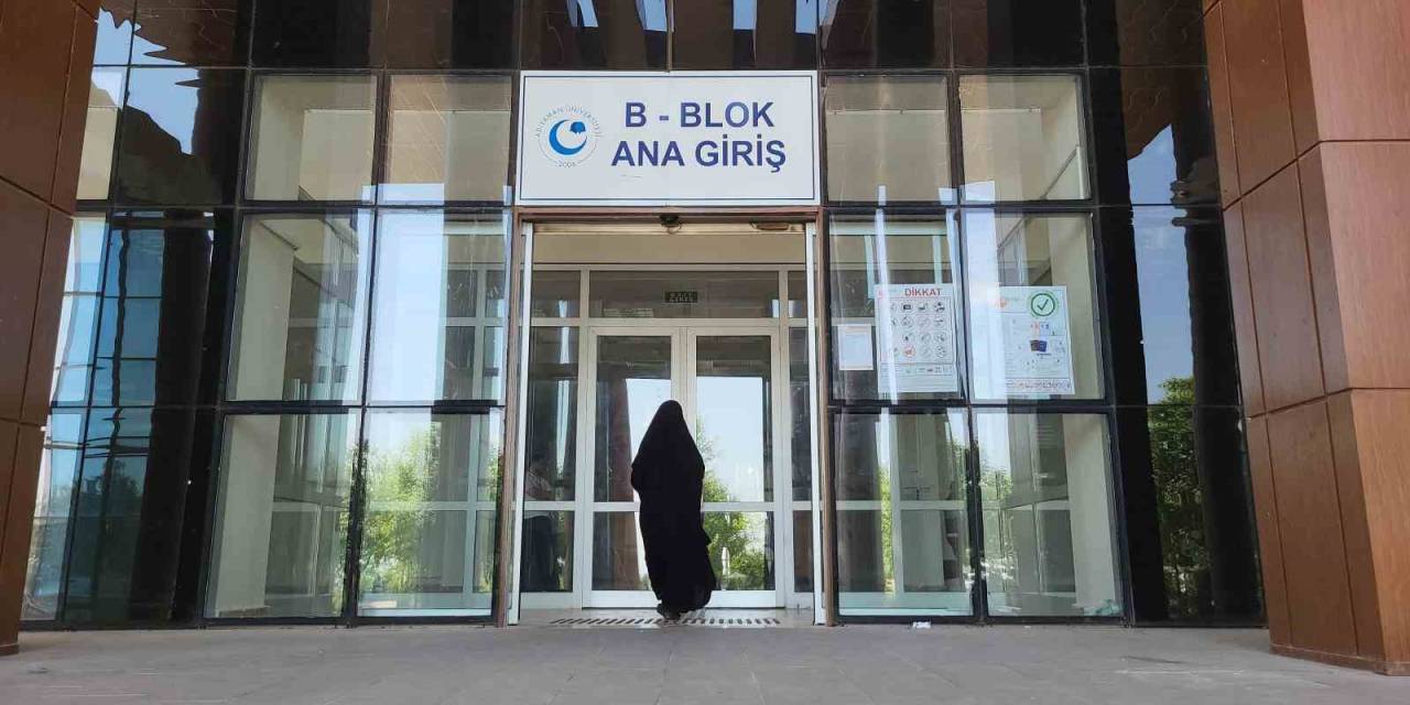 Adıyaman’da Yks’ye Son Anda Yetişenler Ve Sınava Giremeyenler Oldu