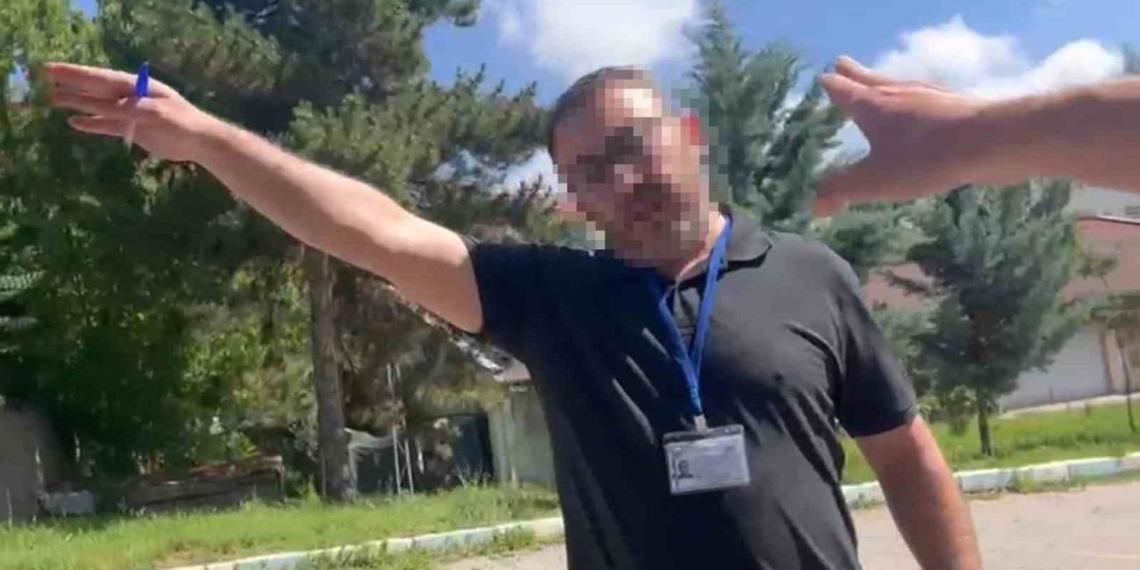 Okul Görevlisi Yks’yi Takip Eden Gazetecilere Zorluk Çıkardı