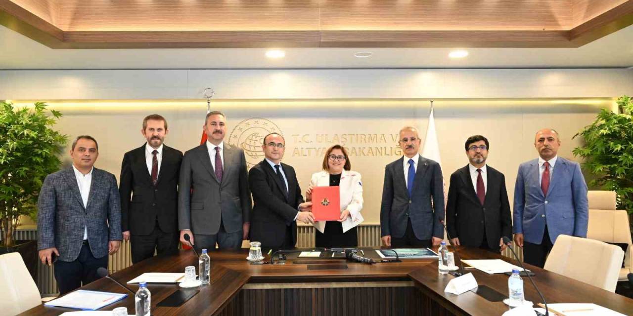 Dülük Tüneli İçin İmzalar Atıldı