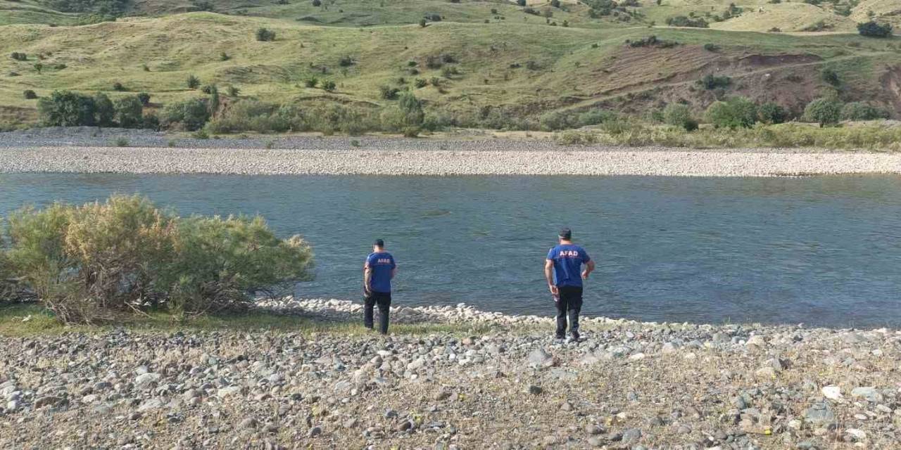 14 Yaşındaki Çocuk Murat Nehri’nde Kayboldu