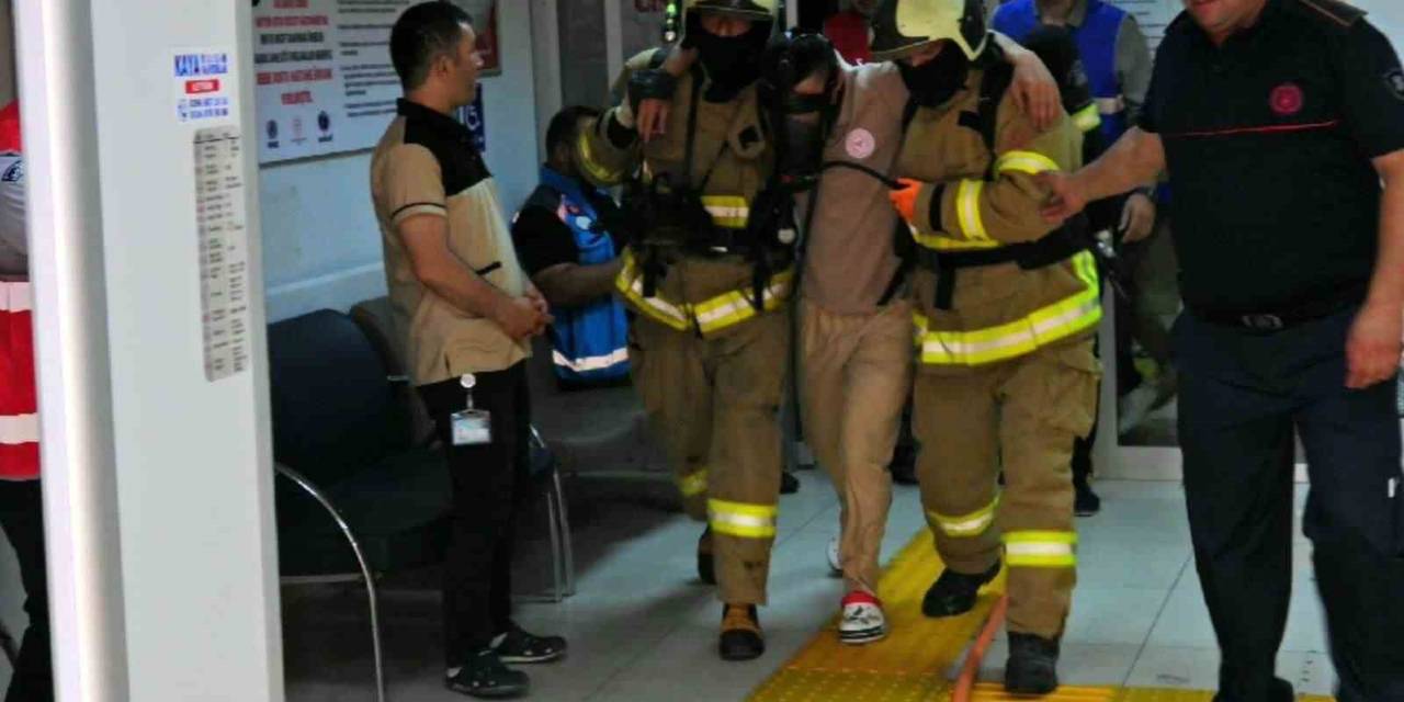 Erdek Neyyire Sıtkı Devlet Hastanesi’nde Gerçeği Aratmayan Tatbikat