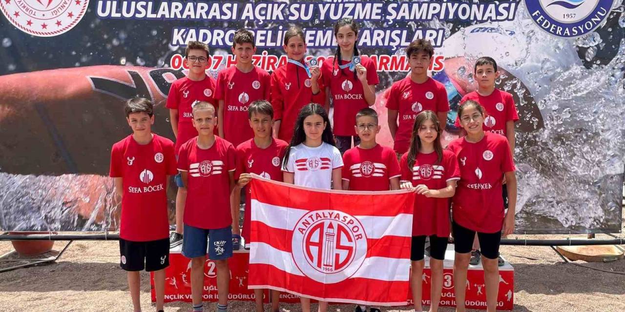 Antalyaspor’un 7 Yüzücüsü Milli Takımda