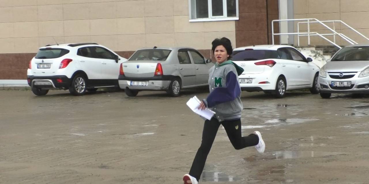 Kars’ta 3 Kişiyi Sınava Polis Yetiştirdi