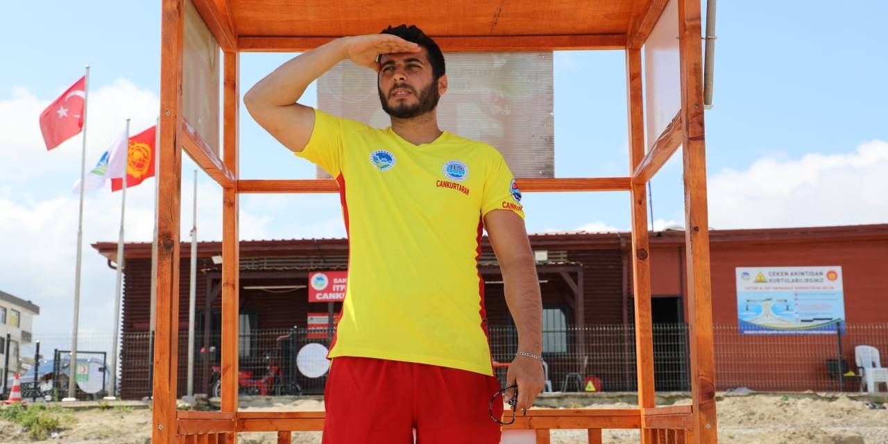 Sakarya Sahillerinde Cankurtaranlar Göreve Başladı