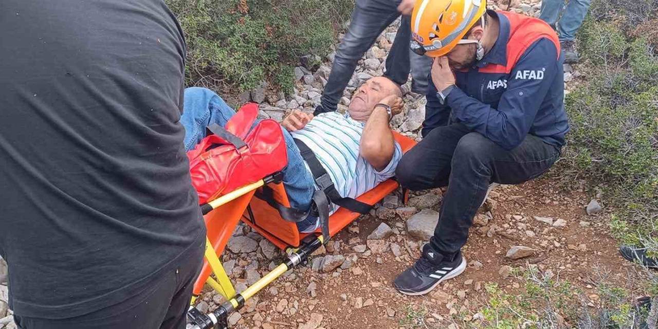 Yayladan Dönerken Düşerek Yaralanan Yaşlı Adamı Afad Ekibi Kurtardı