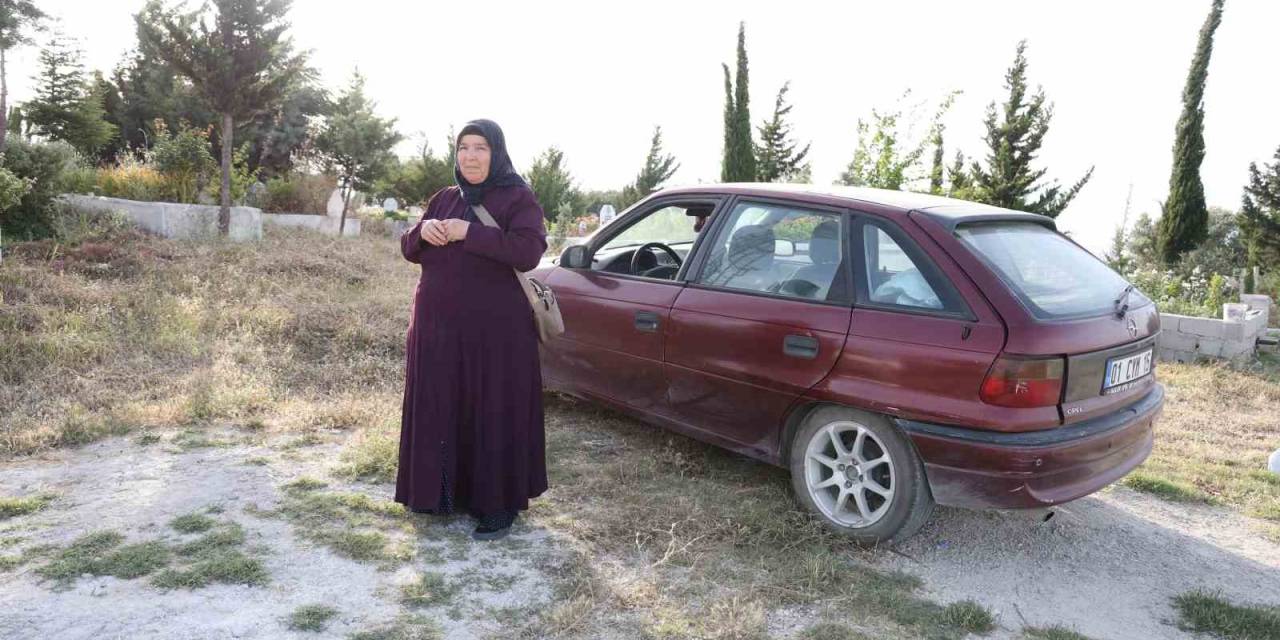 Evladının Mezarına Gidebilmek İçin 49 Yaşında Ehliyet Ve Araç Alan Vefakar Annenin Acısı Yıllar Geçse De Dinmiyor