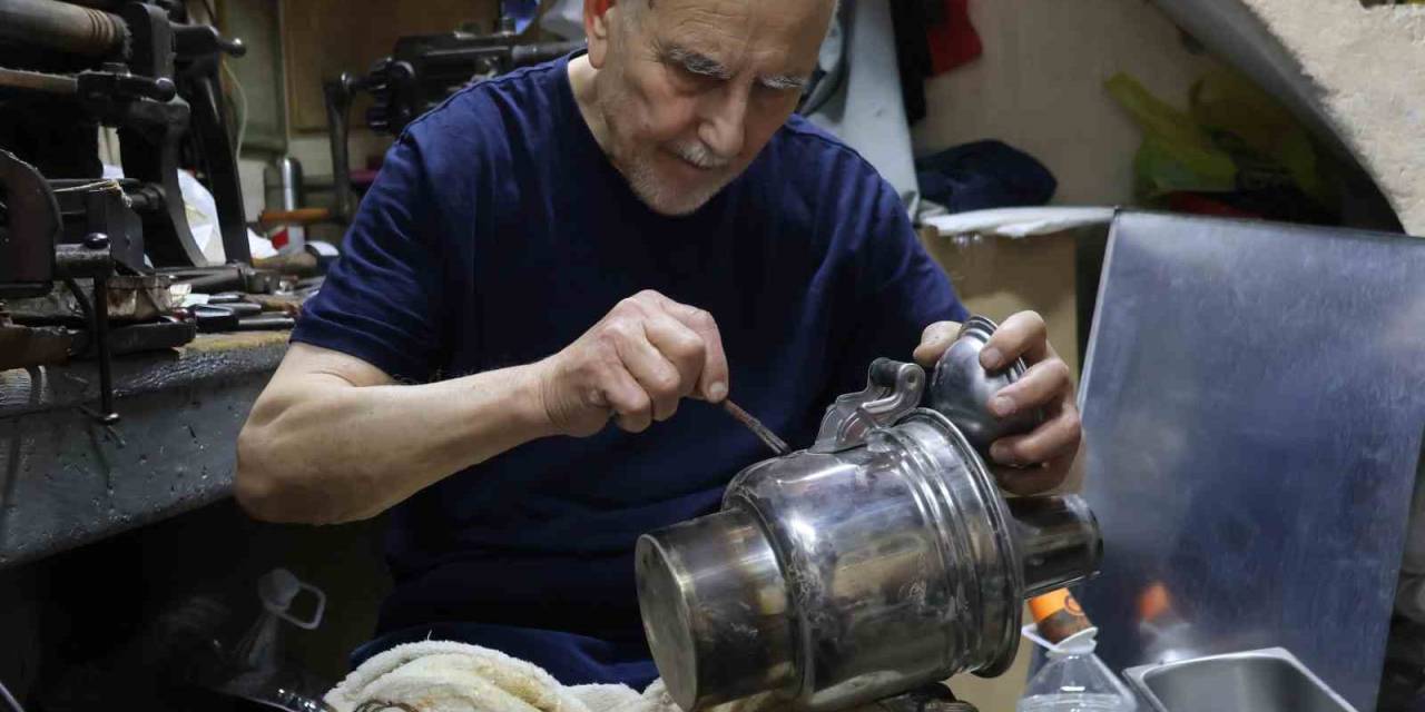 Tenekecilik Mesleğine Adanan Bir Ömür