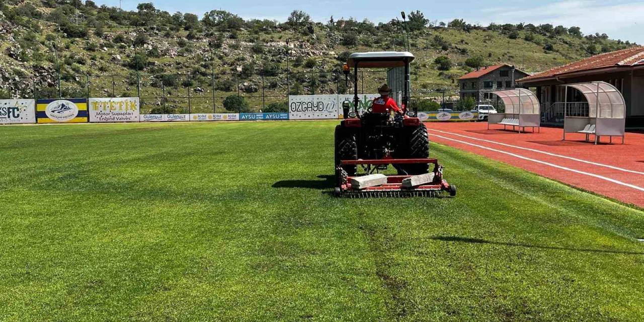 Hacılar Fevzi Mercan Stadyumu’nda Zemin Yenileme Çalışmaları Başladı