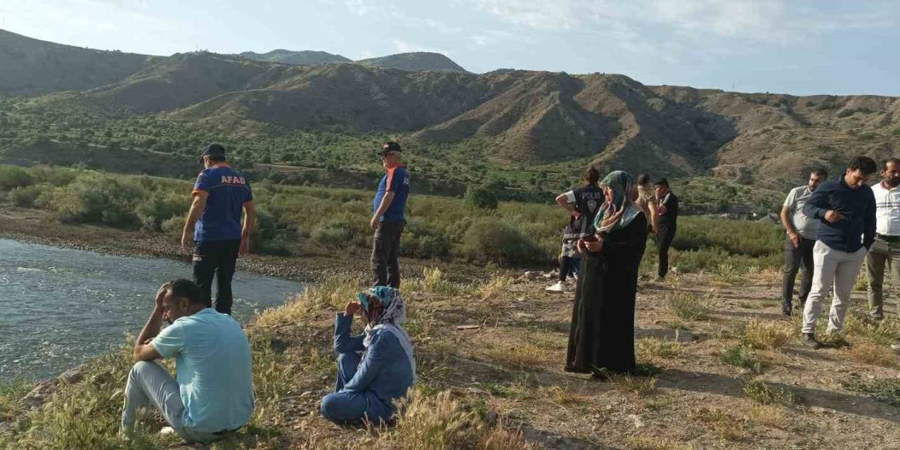 Murat Nehri’nde Kaybolan Çocuğu Arama Çalışmaları Sürüyor