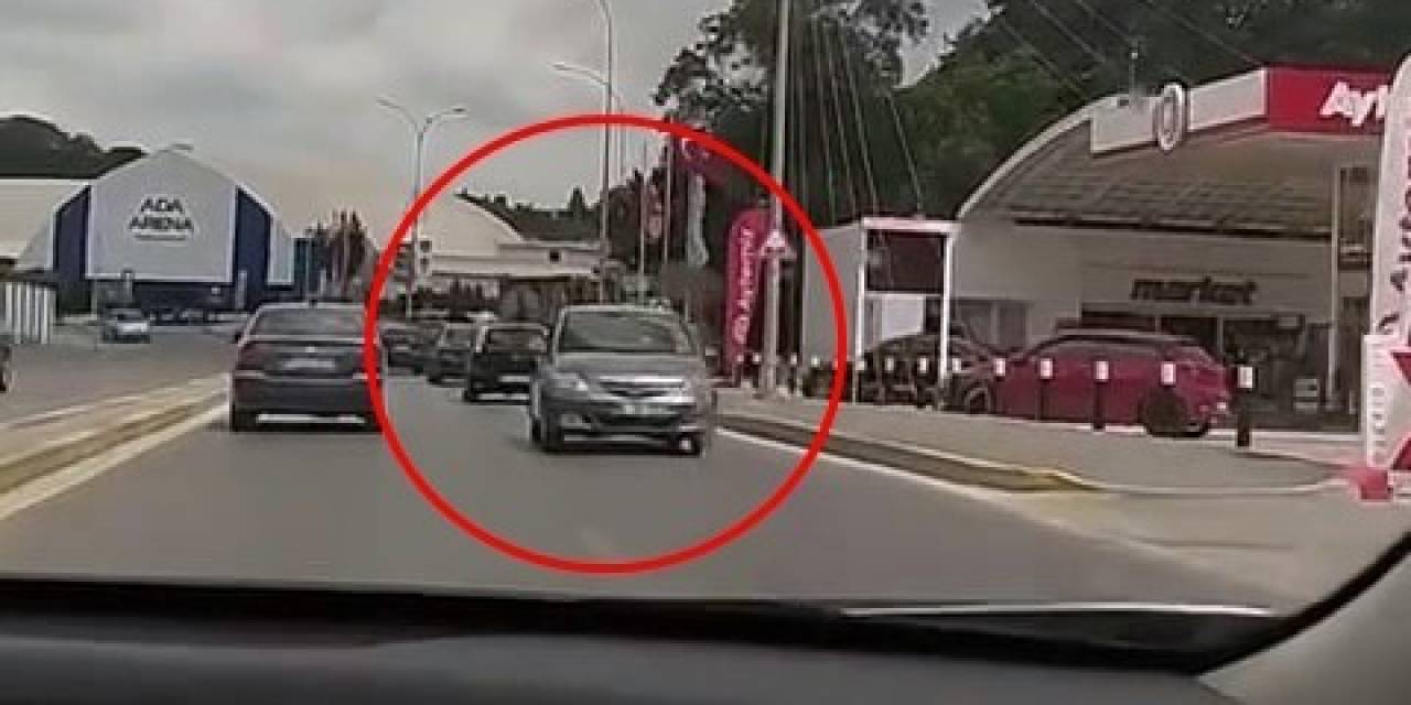 Film Sahnesi Gibi Olay: Kilometrelerce Geri Geri Giden Otomobil Şaşkına Çevirdi