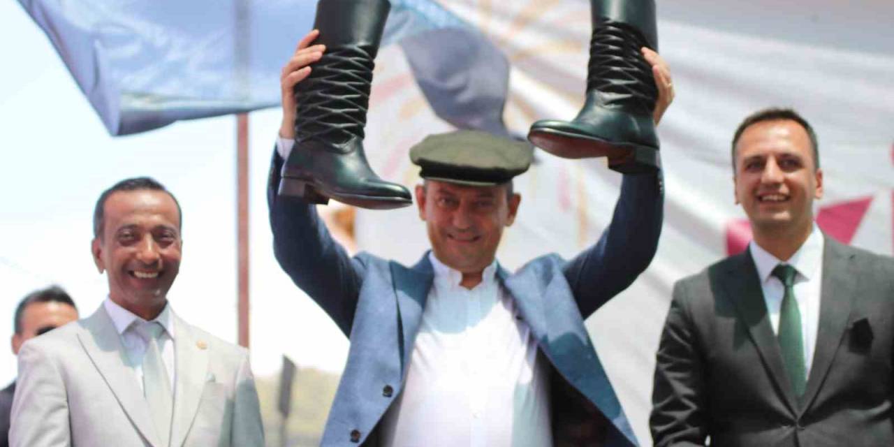 Özgür Özel: "Çiftçi Sayısı Yarım Milyon Azaldı"